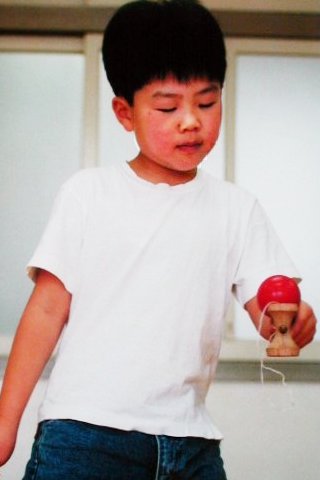 018m.jpg (20070 �o�C�g)