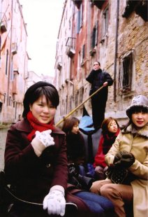 italia04m.jpg (21649 �o�C�g)