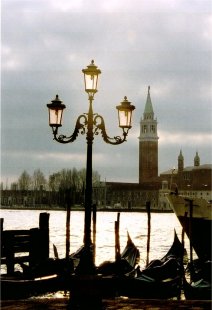 italia19m.jpg (16475 �o�C�g)