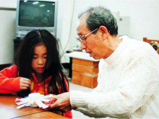 ufo071.jpg (17943 �o�C�g)