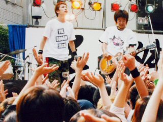 380m.jpg (26326 �o�C�g)