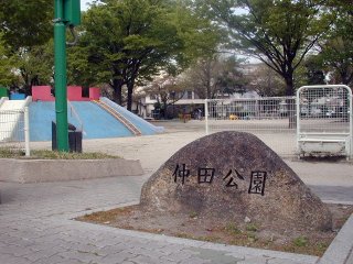 ���c����