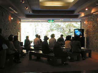 bihaku043m.JPG (31276 �o�C�g)