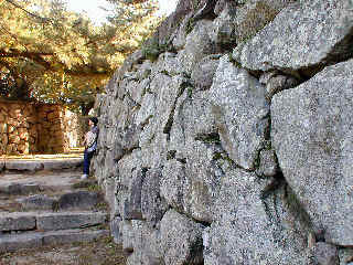 yoshidajou030m.JPG (54352 �o�C�g)